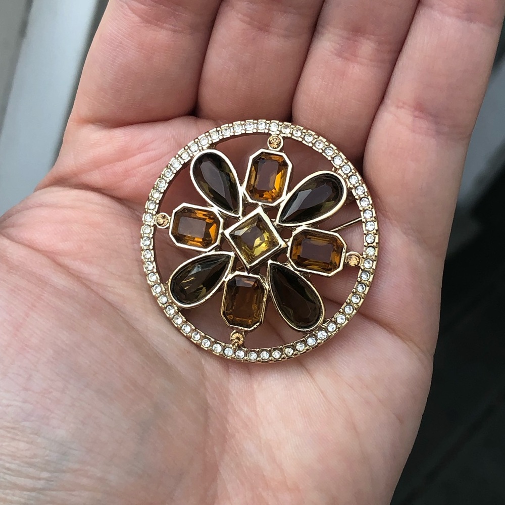 Brooks Brothers Gold-Tone Amber, Green and Clear Crystal Round Brooch - Picture 3 of 5